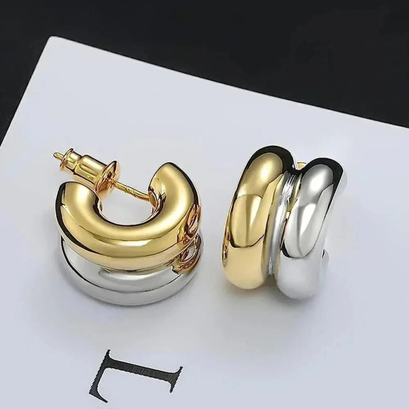 Gold Preppy Women's Two-Tone Plated 18K Hoop Earrings - Picture 1 of 7